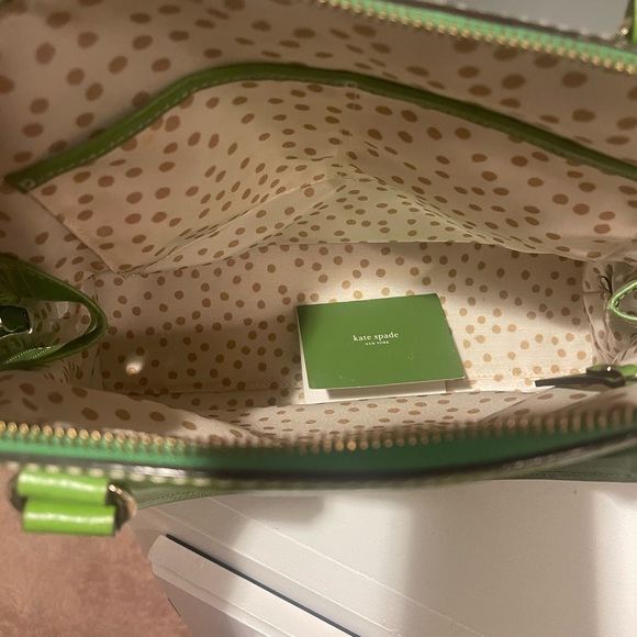 Kate spade hand bag mint condition never used - Picture 4 of 4